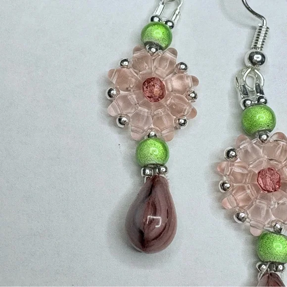 ***SOLD*** Artisan Hand Crafted Beaded Pierced Dangle Flower Earrings Glass Bead - Picture 4 of 4